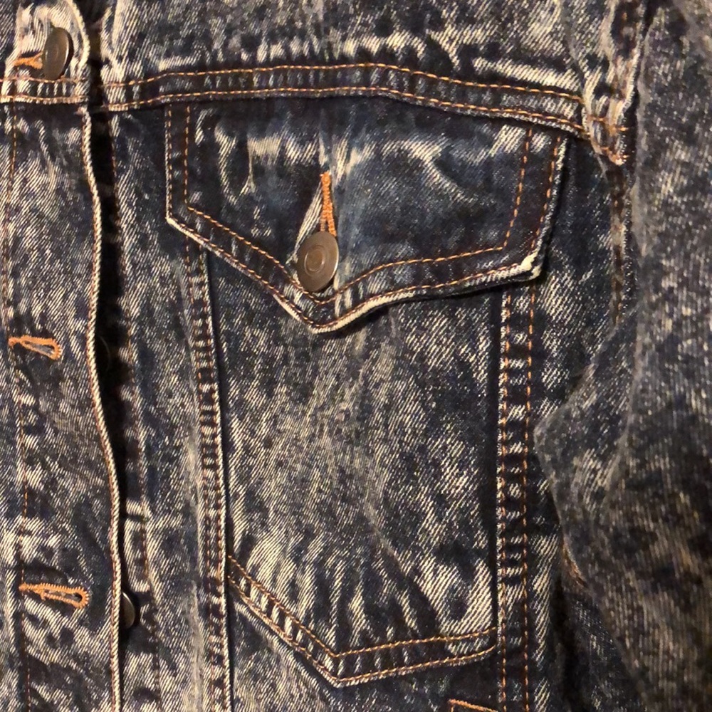 New Listing! Official Rolling Stones Vintage Style Denim Jacket - Picture 6 of 14